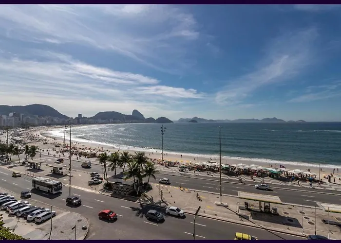 Lindo Apartamento Quadra Da Praia De Copacabana