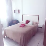 Lindo Apartamento Quadra Da Praia De Copacabana